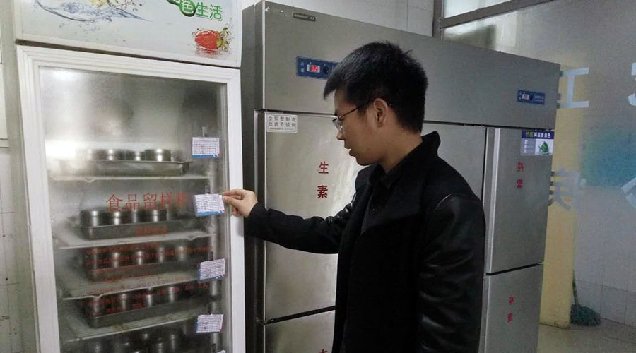 春季学校食堂整治 (2).jpg