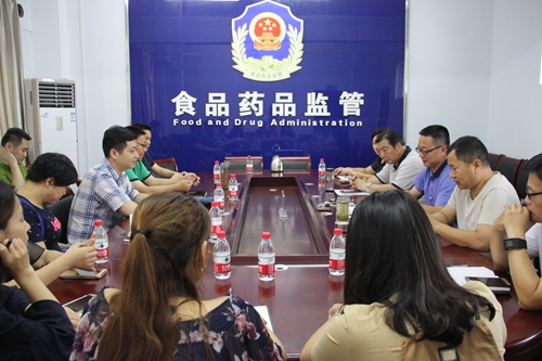 0728经开区食药监管局赴许昌学习考察国家食品安全示范城市创建工作1_副本.jpg