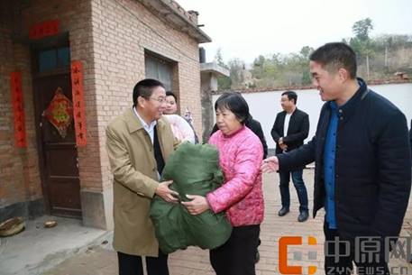 clip_image010.jpg 说明: http://img.zynews.cn/attachement/jpg/site2/20181211/509a4c2d208c1d79a2cf2a.jpg