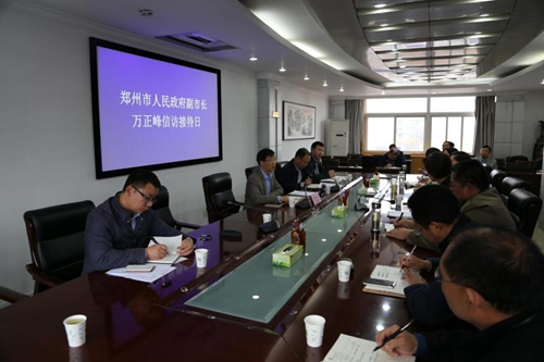 1018信访接待日 郑州市领导听民忧解难题2_副本.jpg